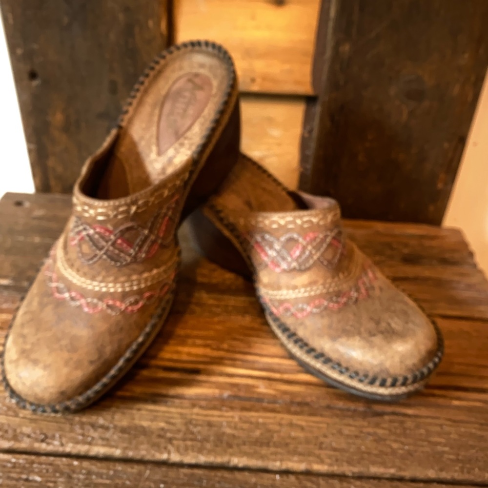 Clarks Artisan Stitched Driving Wedge Mules